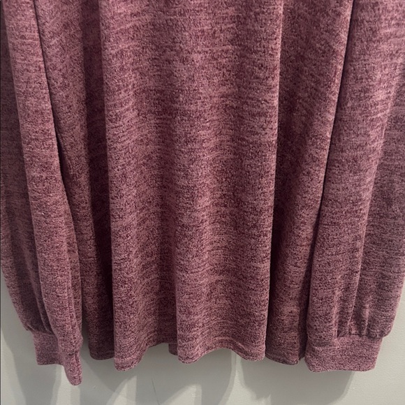 Chic Burgundy Women's Blouse - Picture 13 of 14